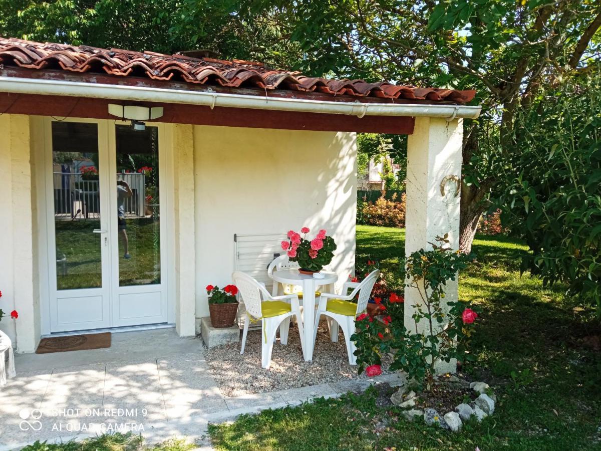 Les Deux Rivieres Appartement Les Touches-de-Périgny Buitenkant foto